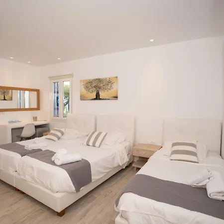 Acrogiali Beachfront Mykonos 호텔