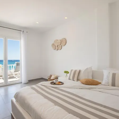 호텔 Acrogiali Beachfront Mykonos 4*