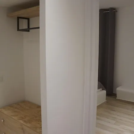 Acrogiali Beachfront Mykonos 호텔 4*