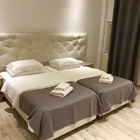 Acrogiali Beachfront Mykonos Hotel 4*