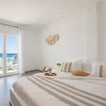 ホテル Acrogiali Beachfront Mykonos 4*