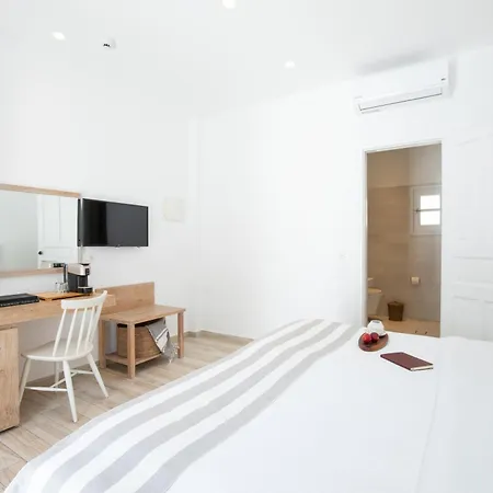 Acrogiali Beachfront Mykonos Hotel 4*
