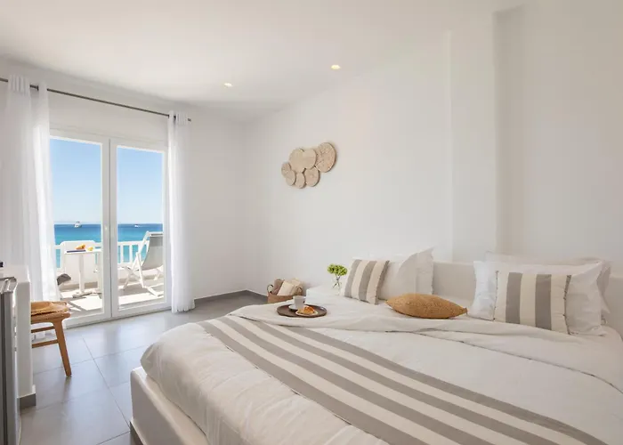 Hotel Acrogiali Beachfront Mykonos 4*